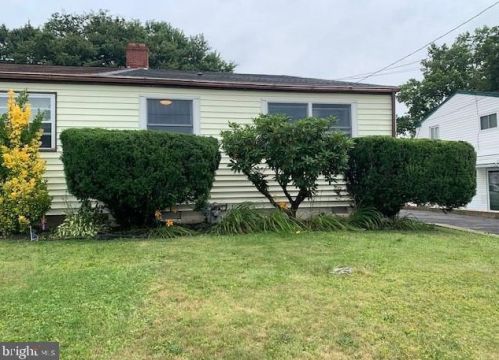 467 Cedar St, Lansdale, PA 19446-3901