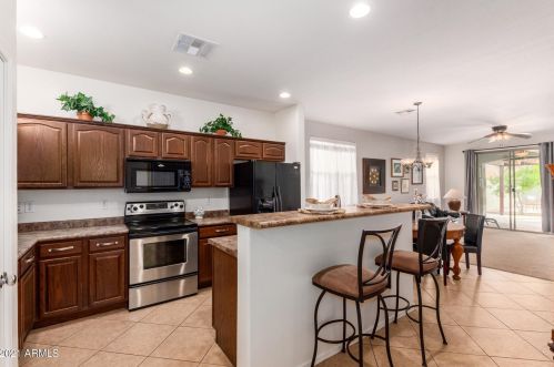 15309 Charter Oak Rd, Sun City, AZ 85379-9185
