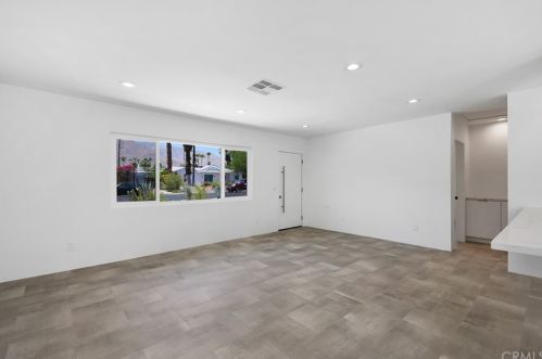 530 Calle Marcus, Palm Springs CA  92262-6147 exterior