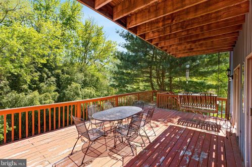 222 Longspur Dr, Wilmington DE  19808-4363 exterior