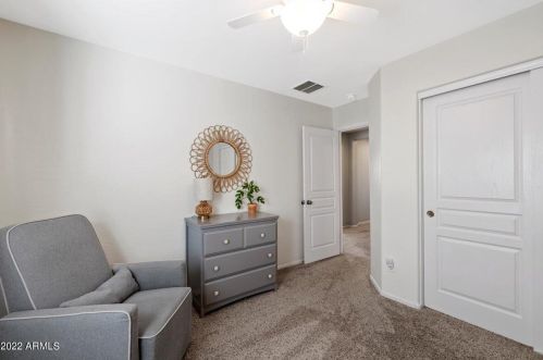 64 Catclaw St, Gilbert AZ 85233-6802 exterior