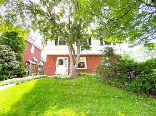 716 Evans St, Jeannette, PA 15644-1407
