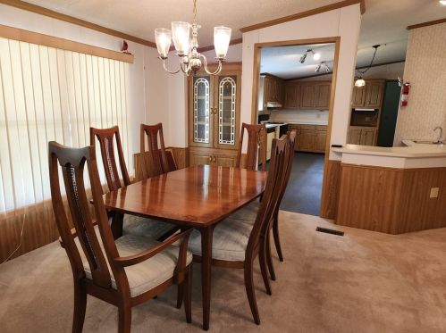 23 Pine Ct, Beaver Falls, PA 15010-9643