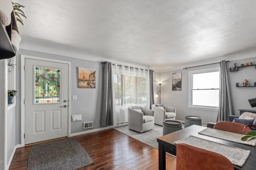 3631 Main St, Minneapolis, MN 55418-1133