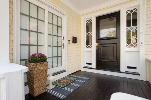 56 Greenwood Ave, Swampscott, MA 01907-2125