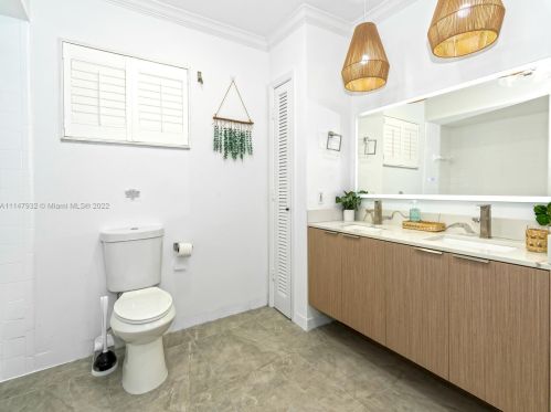 3540 34th Ave, Hollywood FL  33021-2509 exterior