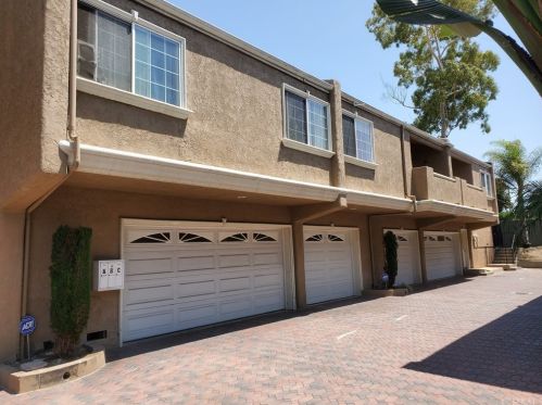 3538 Redondo Beach Blvd, Torrance, CA 90504-1404