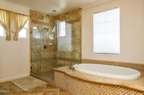 3947 Hemlock St, Oxnard CA  93035-1427 exterior