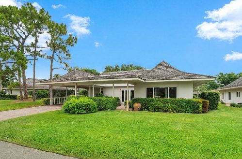 4608 Bonsai Dr, Boynton Beach, FL 33436-5907
