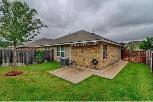 1425 Ravenwood Dr, Midlothian TX  76063-6062 exterior
