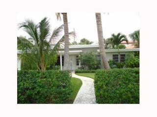 145 Beacon Ln, Jupiter FL  33469-3504 exterior