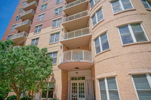 360 Washington Ave, Madison WI  53703-2834 exterior