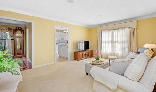 608 Gander Cir, Bridgeville PA  15017-3428 exterior