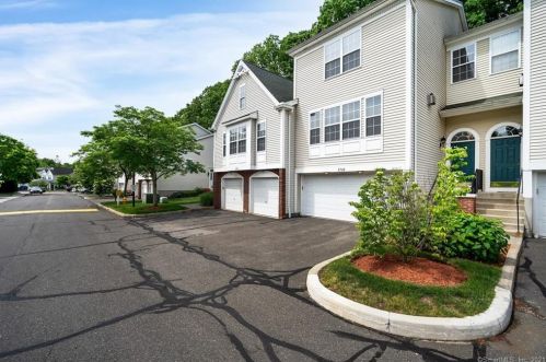 2702 Eaton Ct, Danbury, CT 06811-4066