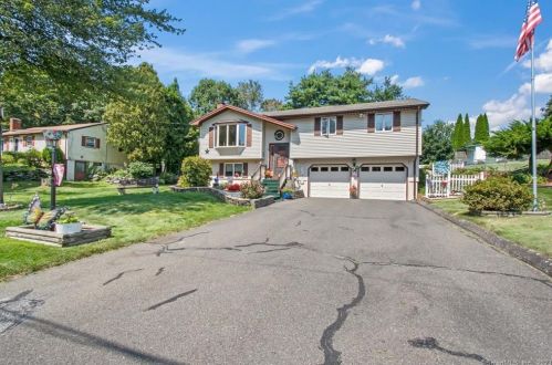 4 Frankie Ln, Terryville, CT 06786-7024