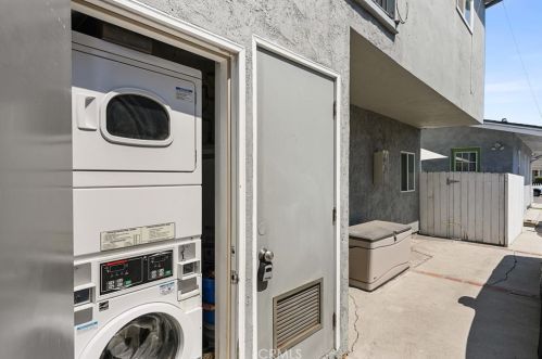 4576 32 St, San Diego CA  92116-4414 exterior