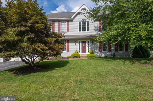 419 Valley Forge Rd, Wayne, PA