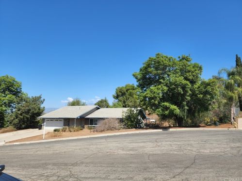 8479 56th St, Riverside, CA 92509-3924