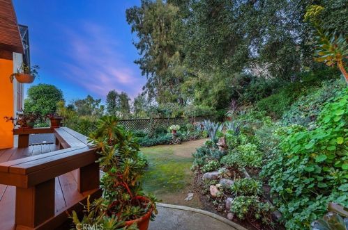 3870 Carpenter Ave, North Hollywood CA  91604-3729 exterior