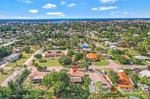 2263 Spruce St, Naples FL  34112-4652 exterior