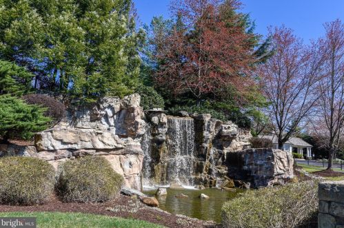 18292 St Georges Ct, Leesburg VA  20176-7421 exterior