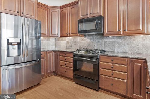 590 Abbey Ct, Blue Bell PA  19422-1303 exterior