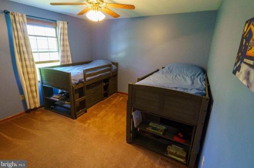 7 Elm Dr, West Enola PA  17025-2083 exterior