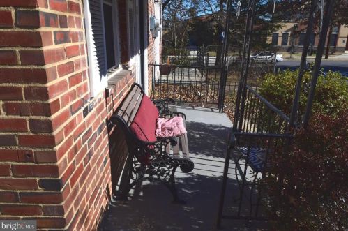61 Darrington St, Washington, DC 20032-2244