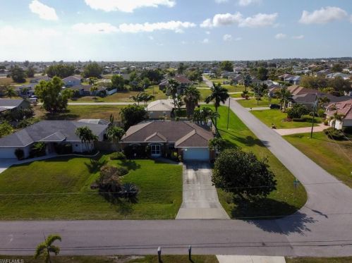 2718 18th Ave, Cape Coral, FL 33904-3216