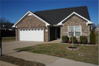 716 Elm St, Clarksville, TN 37040-6242