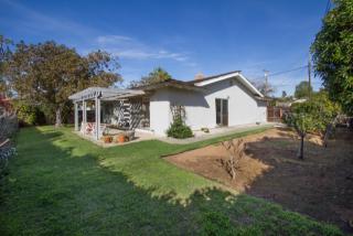 1617 Avocado Rd, Oceanside, CA 92054-5707
