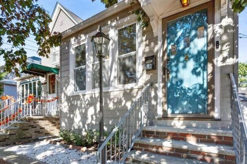 73 49th St, Bayonne NJ  07002-4015 exterior