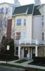 22 Harbor Pointe Dr, Haverstraw, NY 10927-2102