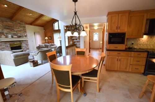 209 Trillium Cir, Green Bay WI  54313-4960 exterior