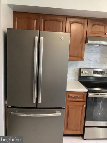 4030 Frosthoffer Ave, Camden NJ  08109-1521 exterior