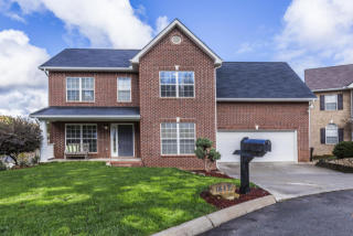 1412 Armiger Ln, Knoxville, TN 37932-2411