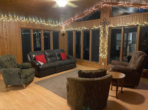 421 Paffrath Ave, Springfield MN  56087-1130 exterior