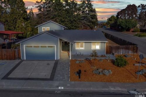 311 Dl Ct, Benicia CA 94510-2133 exterior