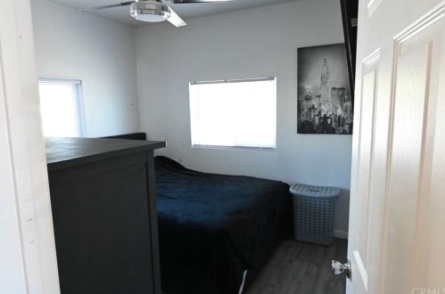 8209 Olanda St, Paramount CA 90723-2721 exterior