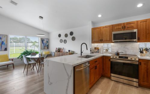 7857 Manor Forest Ln, Boynton Beach FL  33436-8818 exterior