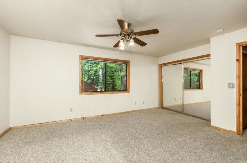 10625 Saxon Way, Truckee CA  96161-1152 exterior