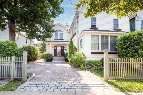 23 Maxwell Ave, Muttontown, NY 11771-1501