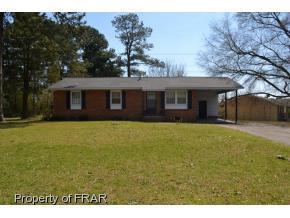 1901 Strathmore Ave, Fayetteville NC  28304-5120 exterior