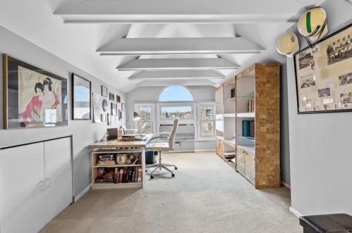 2 Graham Pl, Pittsburgh PA  15232-1611 exterior