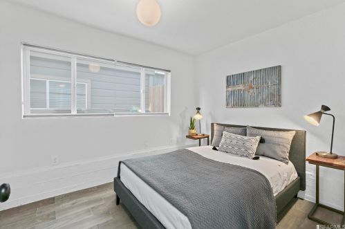 1470 12th St, Oakland CA 94607-2048 exterior