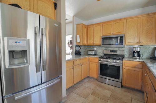 607 Grape St, Los Banos CA  93635-6372 exterior