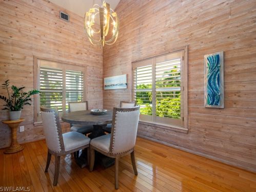 9027 Mockingbird Dr, Sanibel, FL 33957-3609
