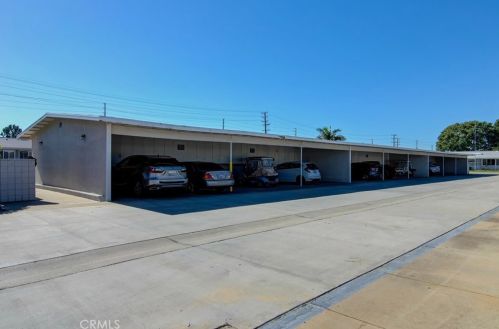 13961 El Dorado Dr, Seal Beach CA  90740-4881 exterior