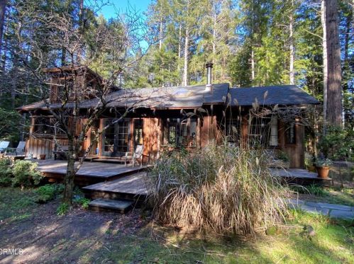 10850 Gulch View Dr, Mendocino, CA 95460-8716