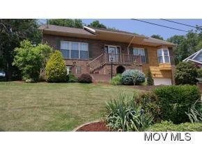 1541 Lakewood Cir, New England, WV 26181-8005
